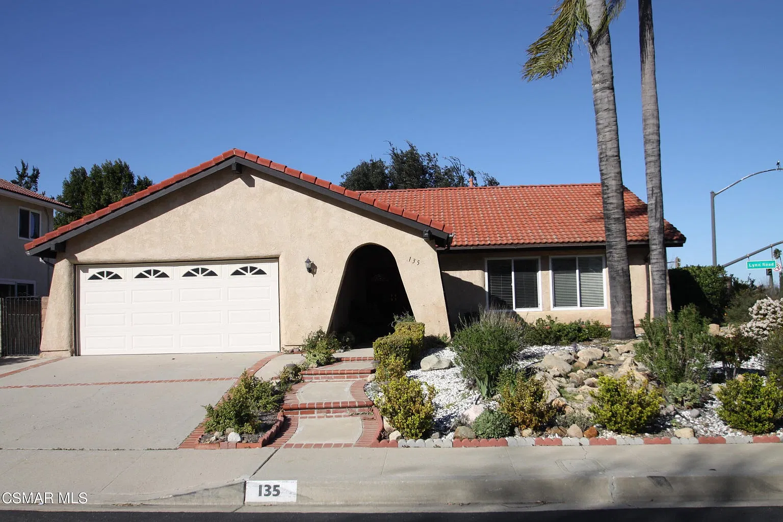 3 bed, 1559 sqft, $4,000 — Photo 1