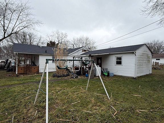 5th image of 1145 Herbert Ave