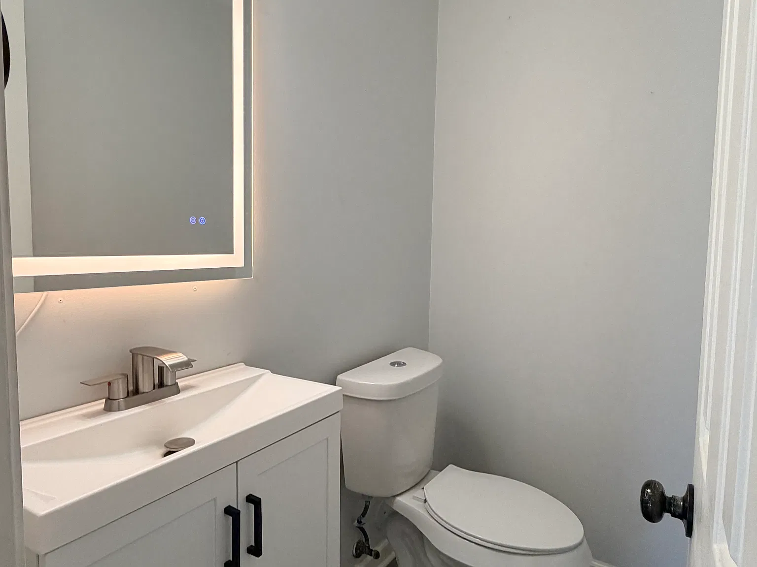 4 bed, 2.5 bath, 1953 sqft, $2,200 — Photo 4