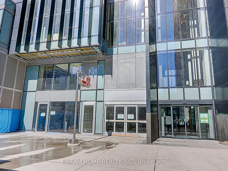 3 Gloucester St #1913 — Photo 33