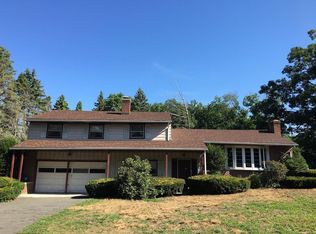 120 Catalina Dr, Springfield, MA 01128