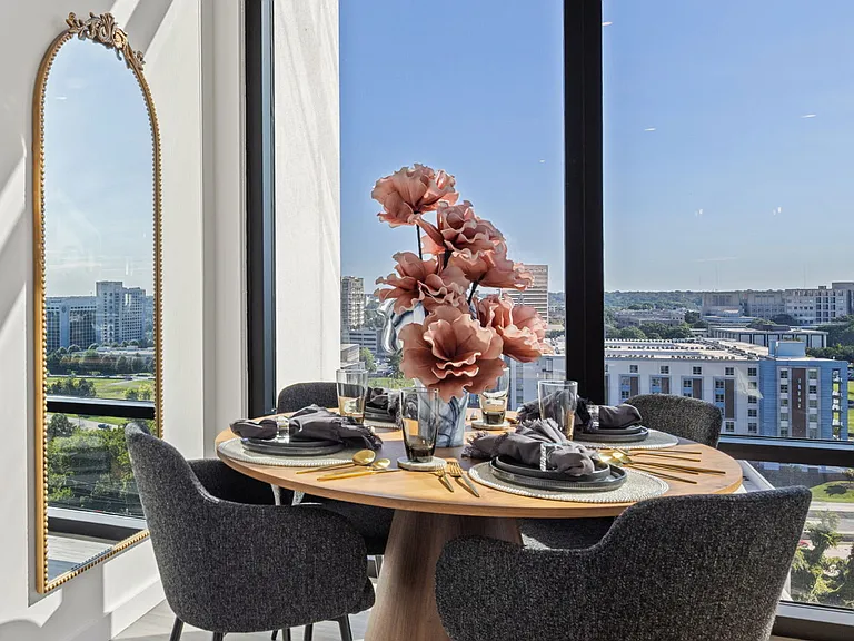 Overlook at Radius Dilworth — Photo 9