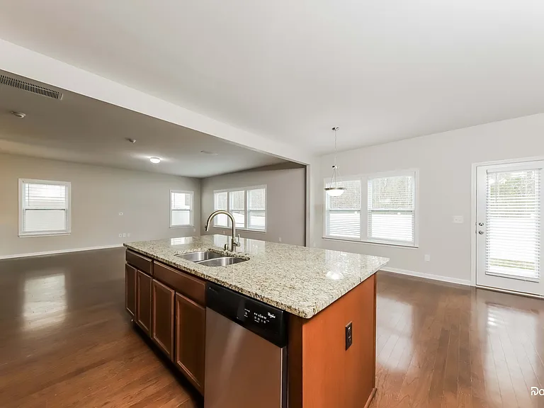 459 Shady Grove Ct — Photo 6