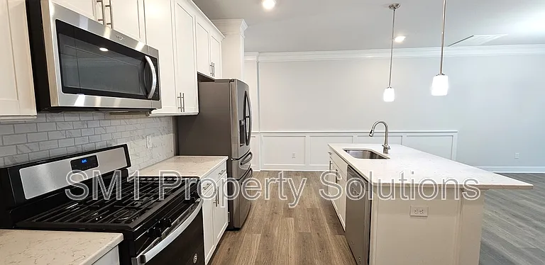 218 Stamm Dr #1 — Photo 3