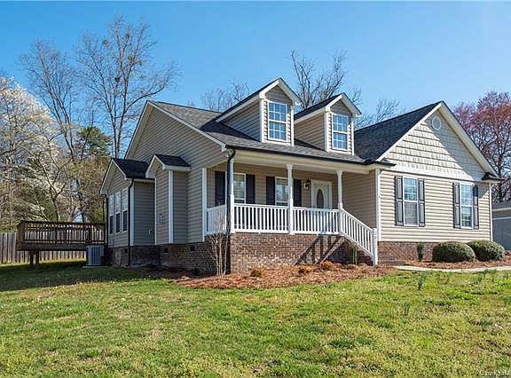 2nd image of 2071 Brantley Creek Dr