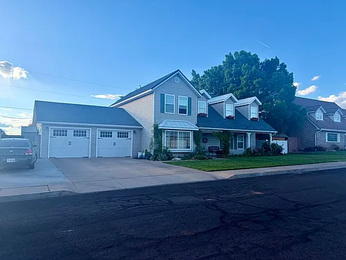 2295 Arrowhead Cir Photo 1