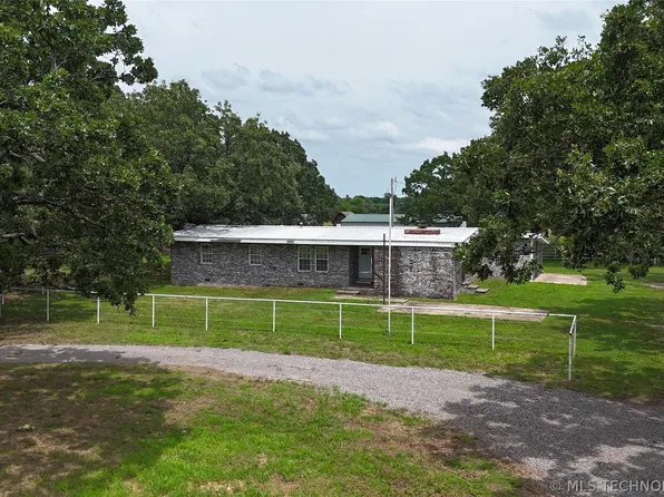 15188 Highway 82, Tahlequah, OK 74464