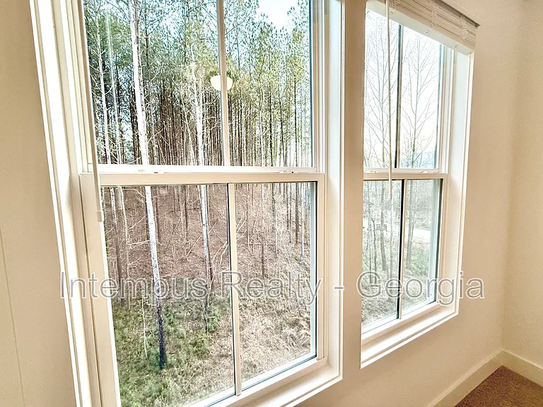 102 Pinecone Pkwy — Photo 19