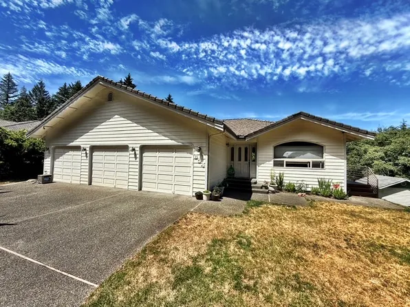 634 NE Dawn Rd, Bremerton, WA 98311
