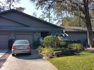 110 Pinewinds Blvd, Oldsmar, FL 34677