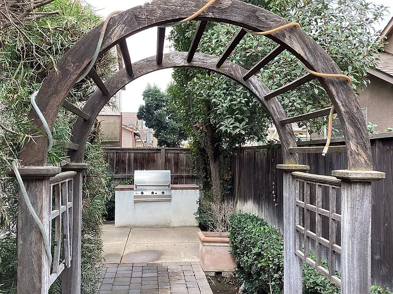 741 W Barcelona Ln — Photo 21