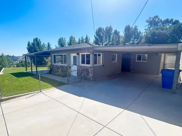 12194 Gladys Ln, Yucaipa, CA 92399