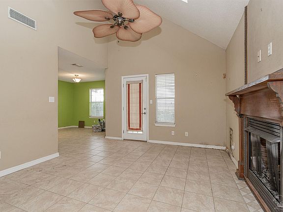 3rd image of 6203 Chablis Ln