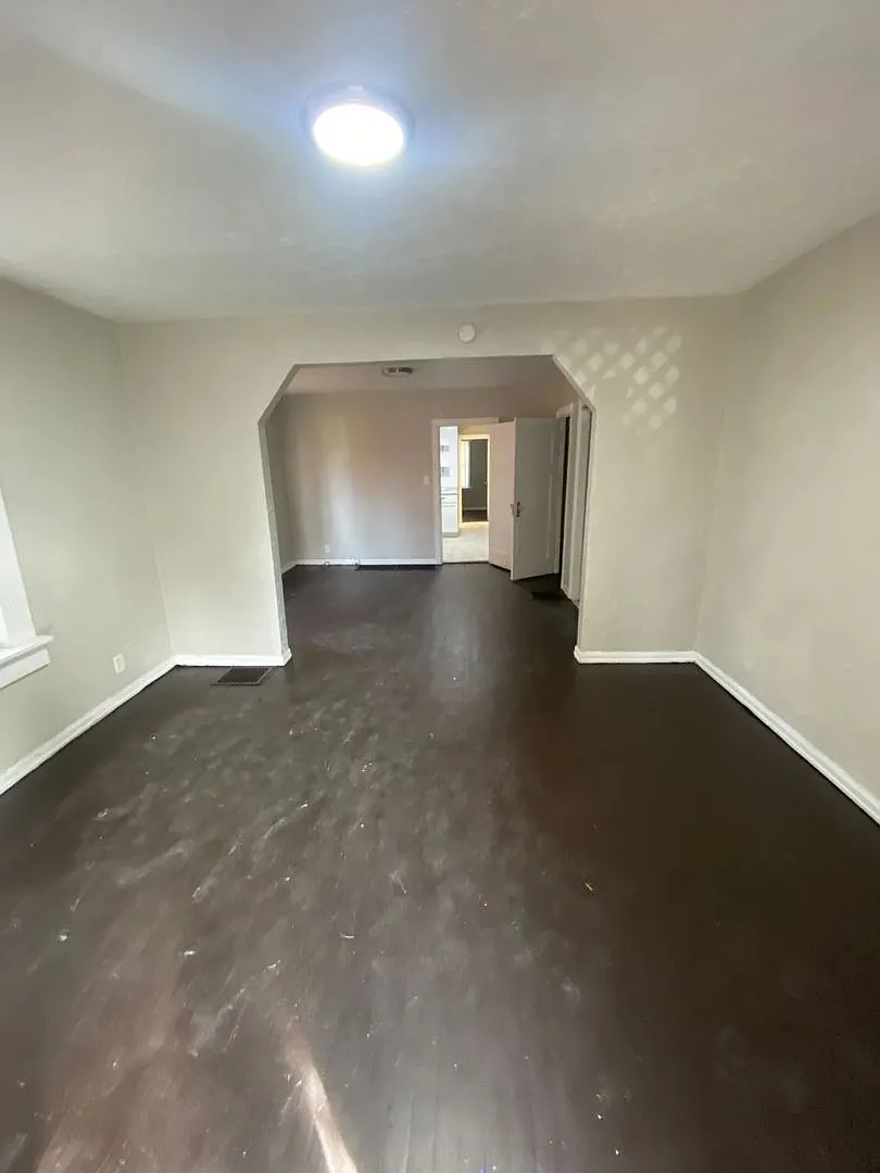1206 Edgemont Ave — Photo 2