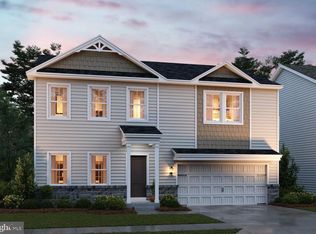 91 Thornton Ave, Ranson, WV 25438