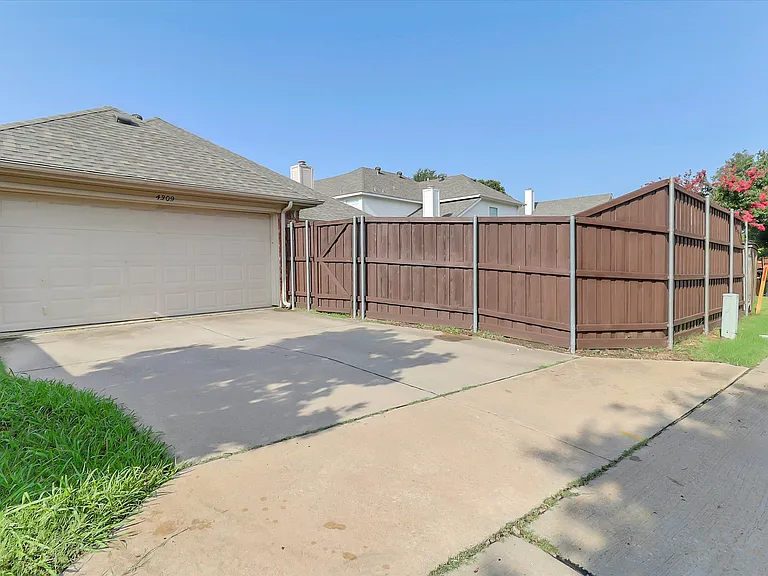 4309 Pearl Ct — Photo 36
