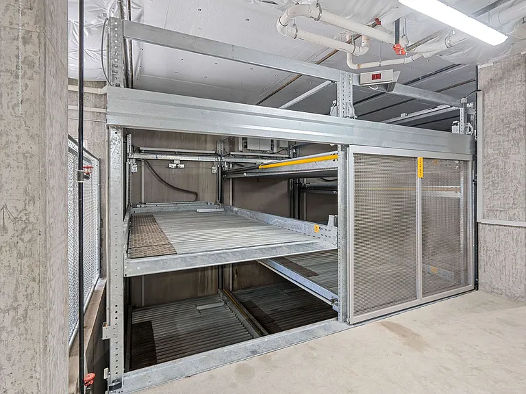 This car elevator provides secure on-site parking, ensuring easy and safe access to your vehicle.