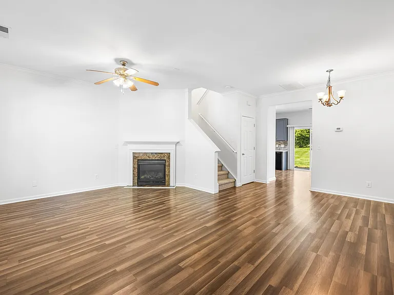 3053 Summerfield Ridge Ln — Photo 3