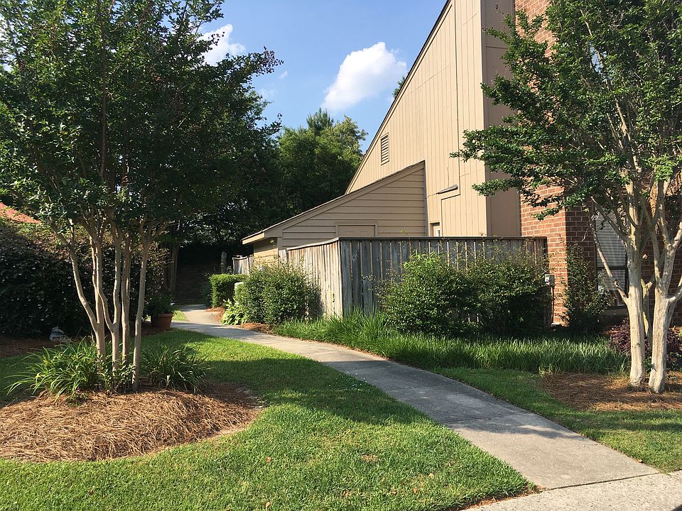 1st image of 115 Sunshine Ln Unit B