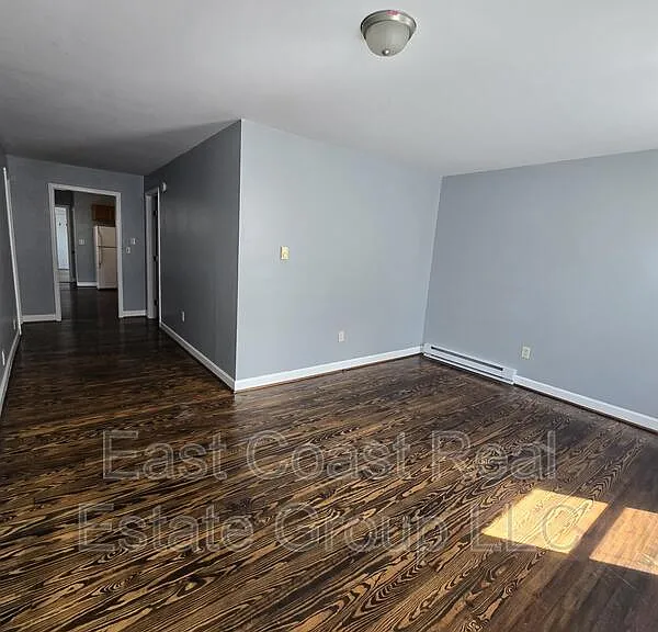 721 2nd St #A — Photo 36