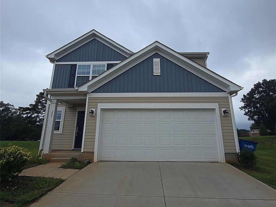 1st image of 223 Brentwood Dr