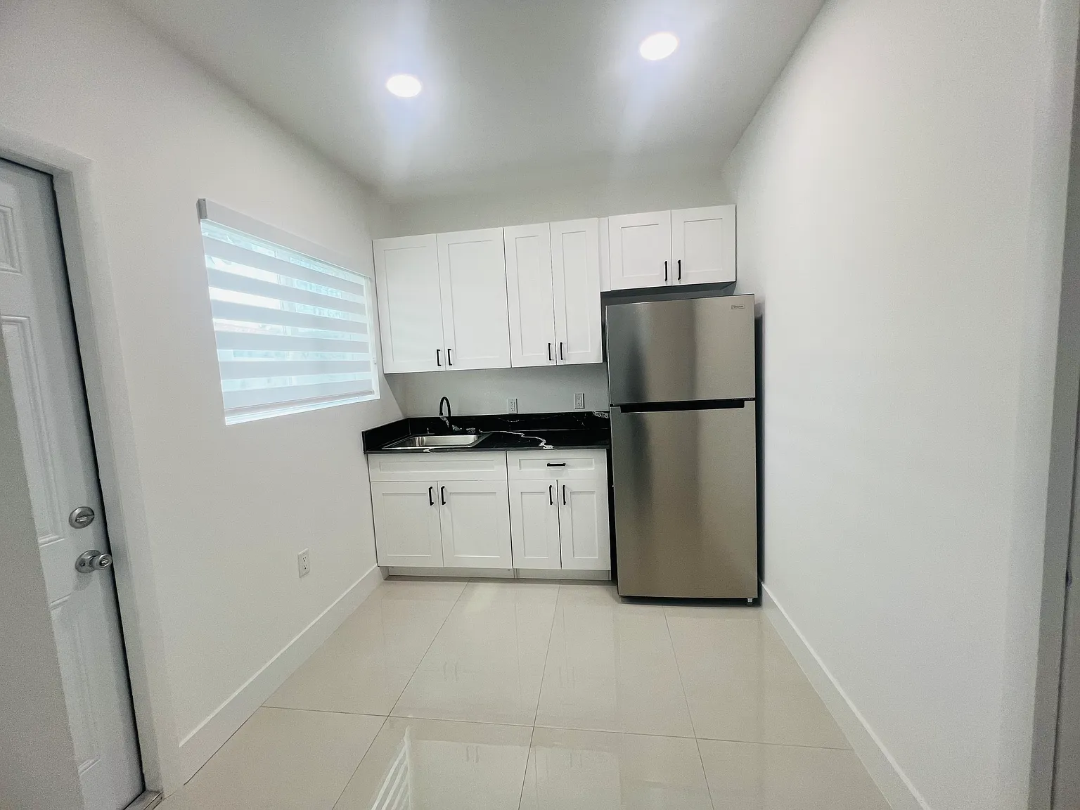1 bed, 650 sqft, $1,500 — Photo 2
