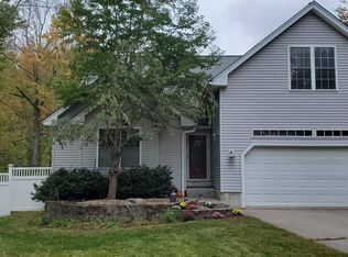 754 Portland St, Rochester, NH 03868