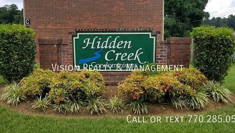 205 Old Bremen Rd — Photo 1