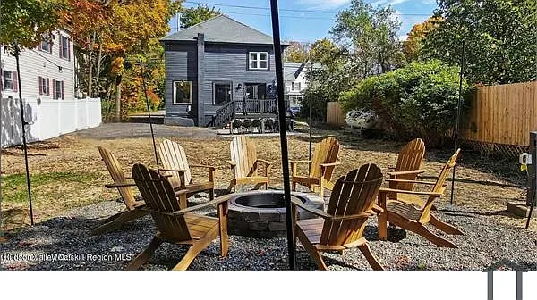 7913 Main St — Photo 17