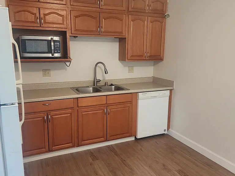 1277 Yulupa Ave #11 — Photo 1