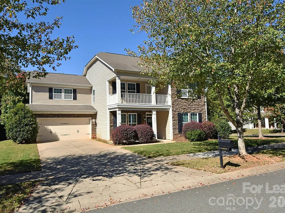 14523 Rhiannon Ln