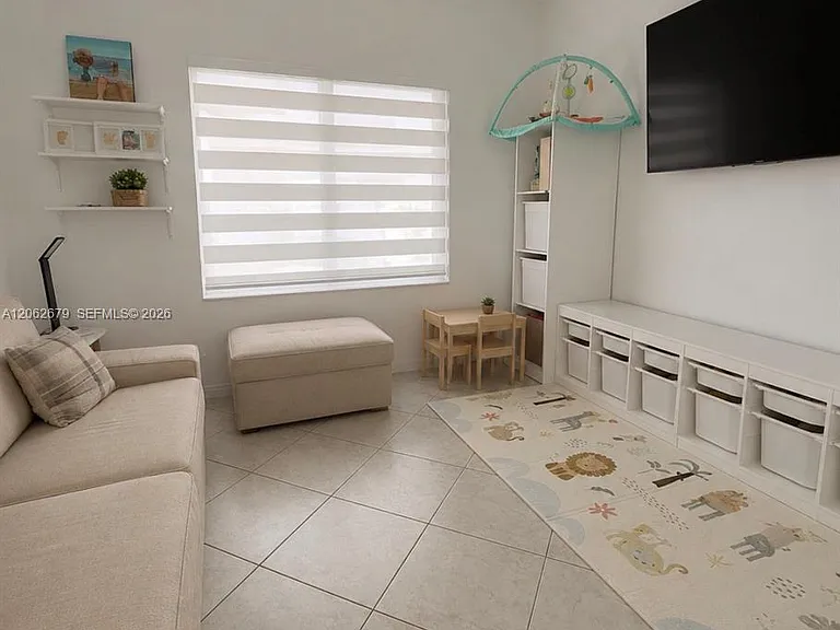 5431 SW 163rd Ct — Photo 4