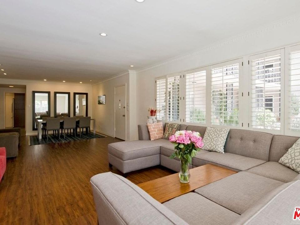 1st image of 1221 Sunset Plaza Dr APT 11