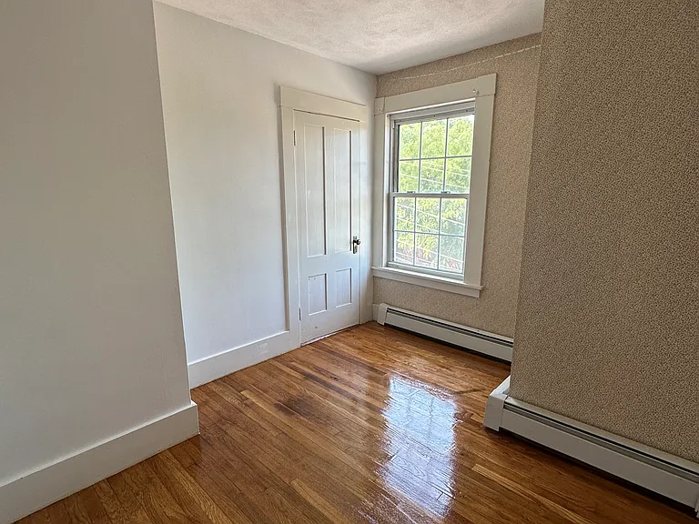 Third bedroom, ideal for guests or office