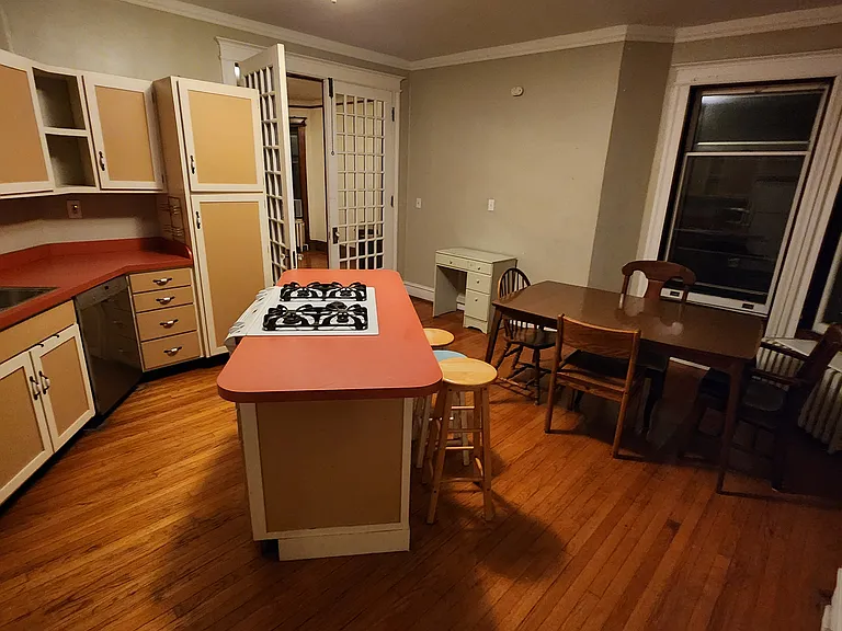 218 S Albany St #1 — Photo 15