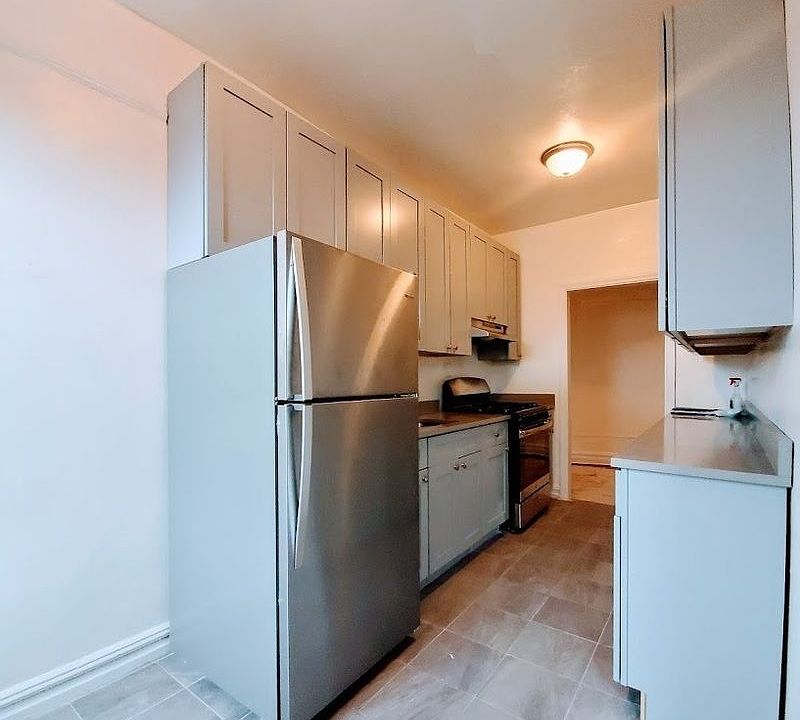 1st image of 27-10 Newtown Ave #4