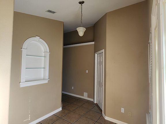 2nd image of 1145 High Meadow Dr
