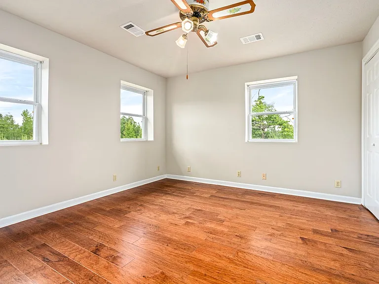 936 Girls Ranch Rd — Photo 31
