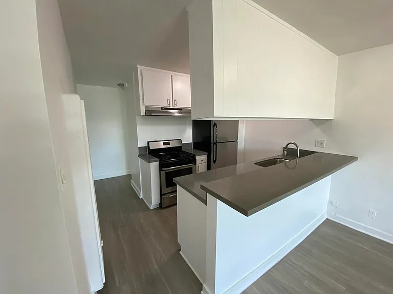 5307 Sepulveda Blvd. — Photo 24