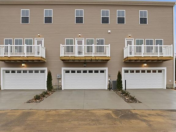 5th image of 1007 Serene Rd #102