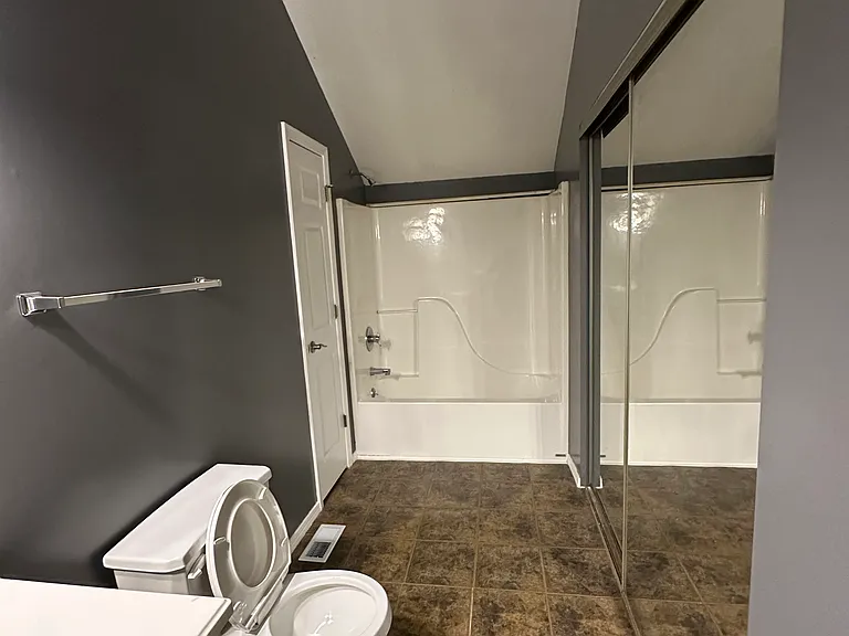 3512 Park Ridge Dr — Photo 2