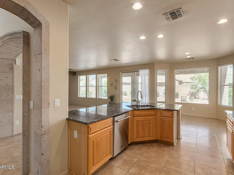 35305 N 31st Dr — Photo 15