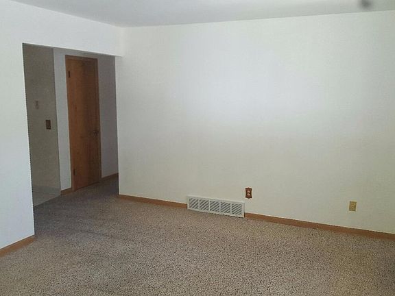 3rd image of 3009 Avenue J