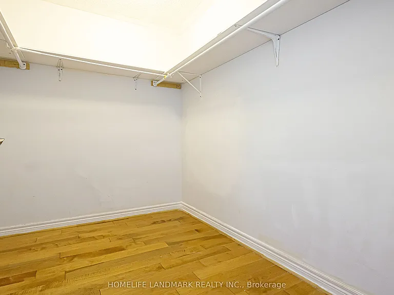 38 Romance Dr — Photo 25