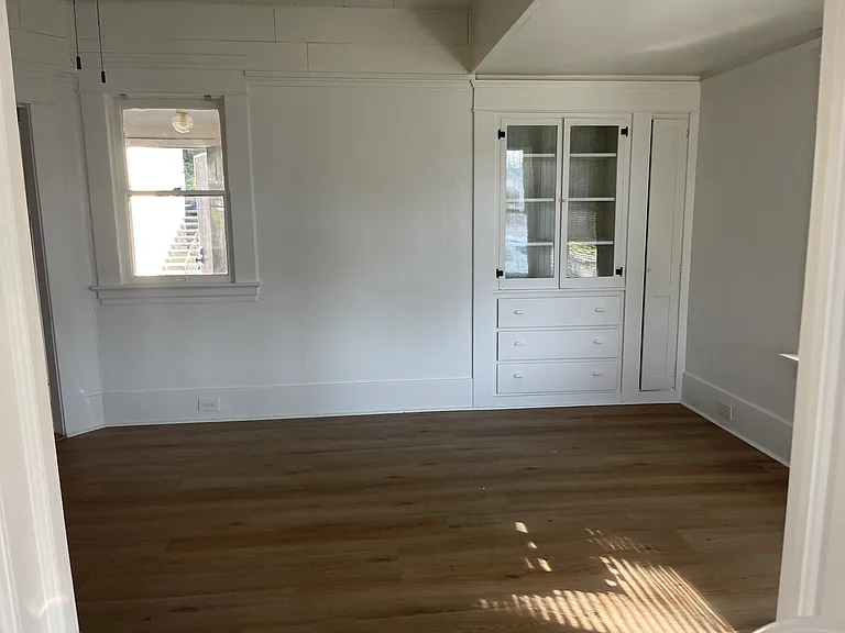 10 N Hutchins St #10 — Photo 1