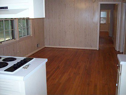 2nd image of 1909 Nottingwood Dr
