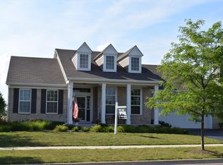 268 Monument Rd, Elgin, IL 60124