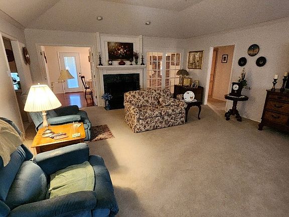 3rd image of 4805 Bermuda Dr