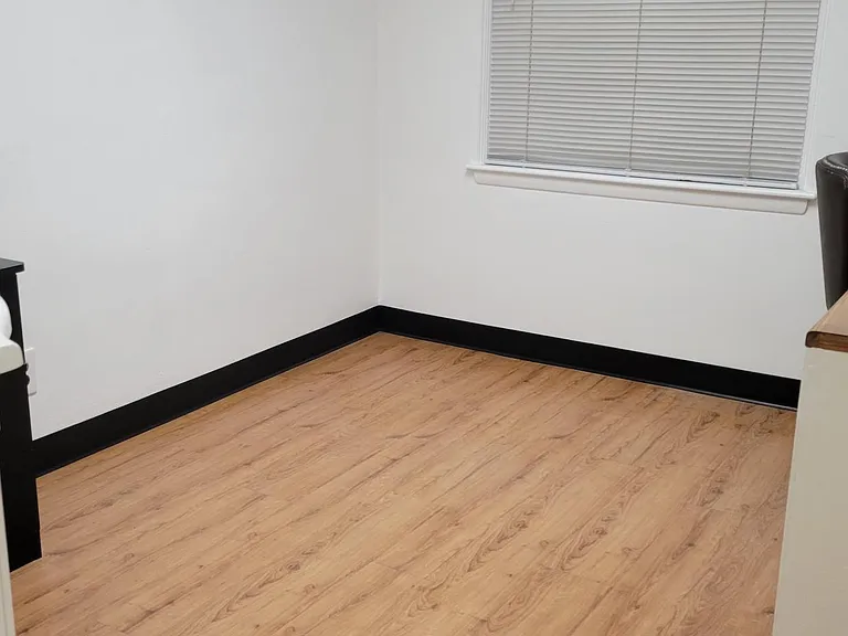 434 W Idaho Ave — Photo 4