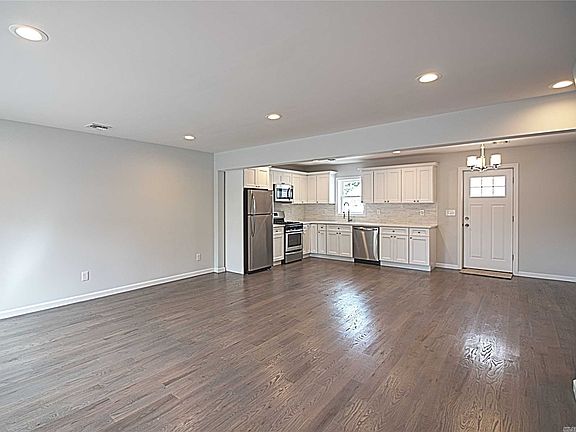 2nd image of 2917 Jerusalem Ave